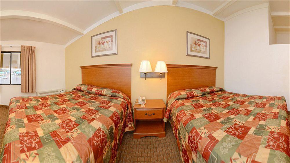 Mho Hotel Bordentown Extérieur photo
