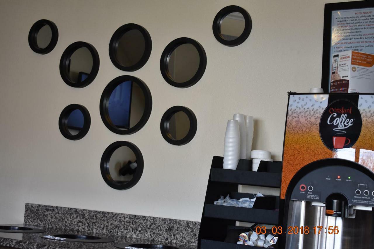 Mho Hotel Bordentown Extérieur photo