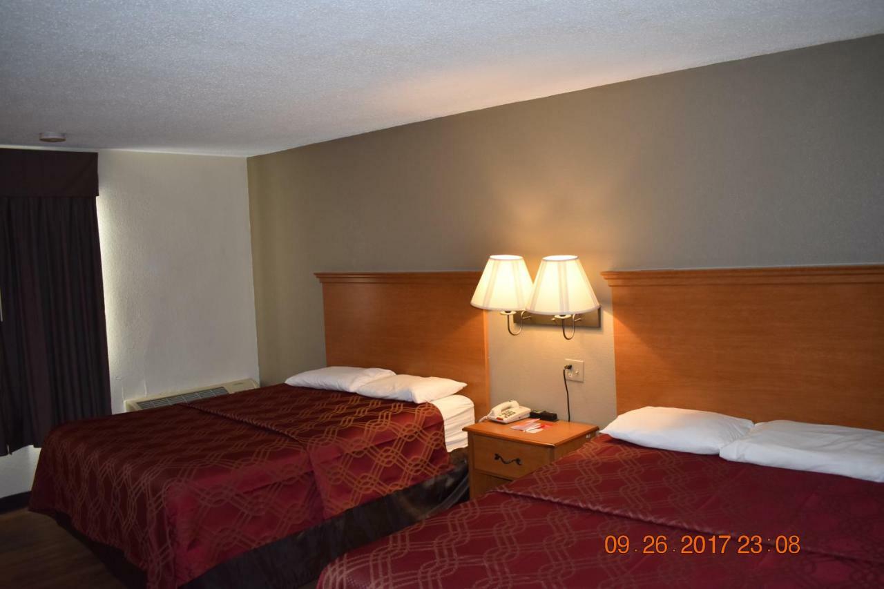 Mho Hotel Bordentown Extérieur photo