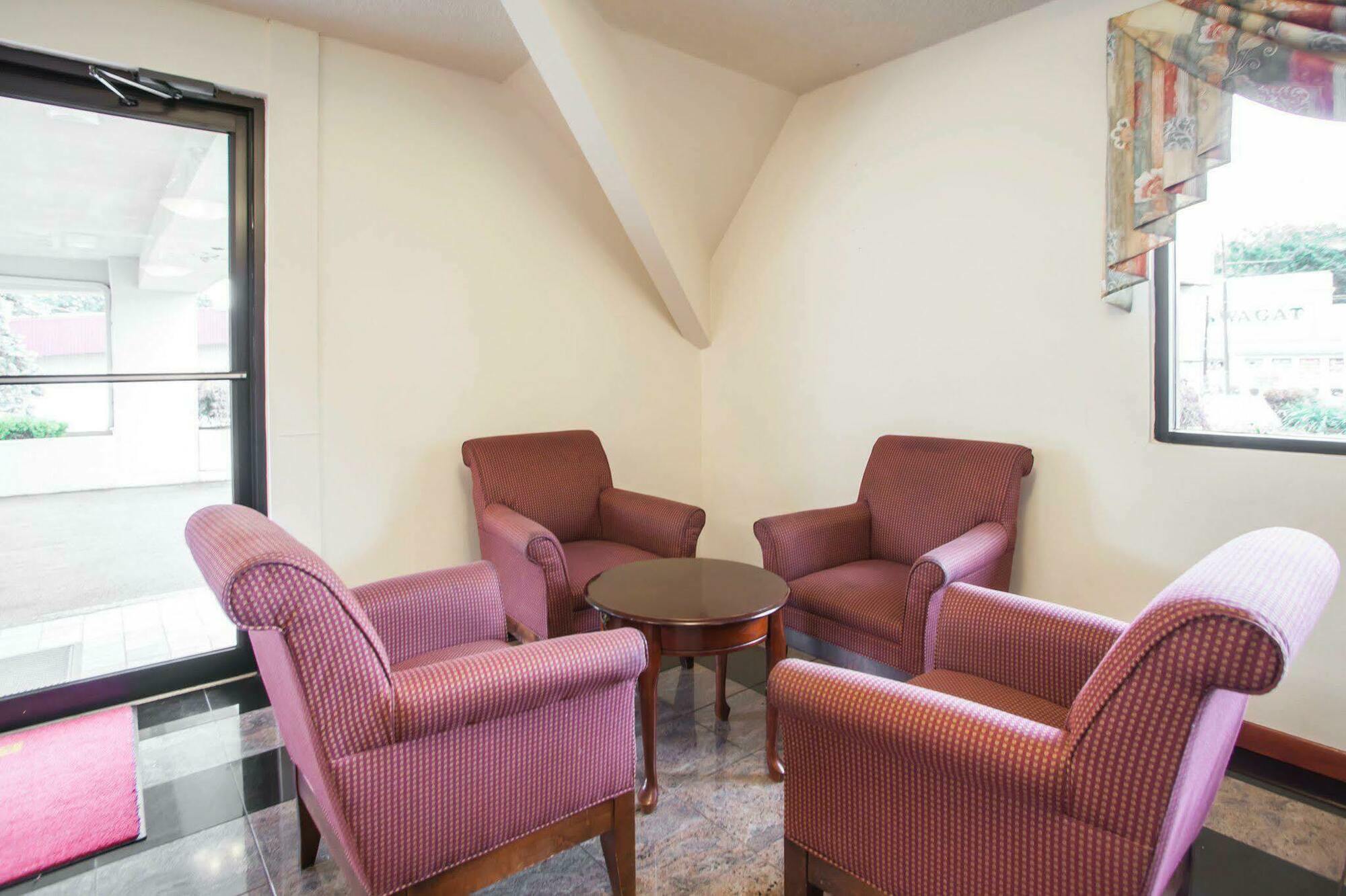 Mho Hotel Bordentown Extérieur photo